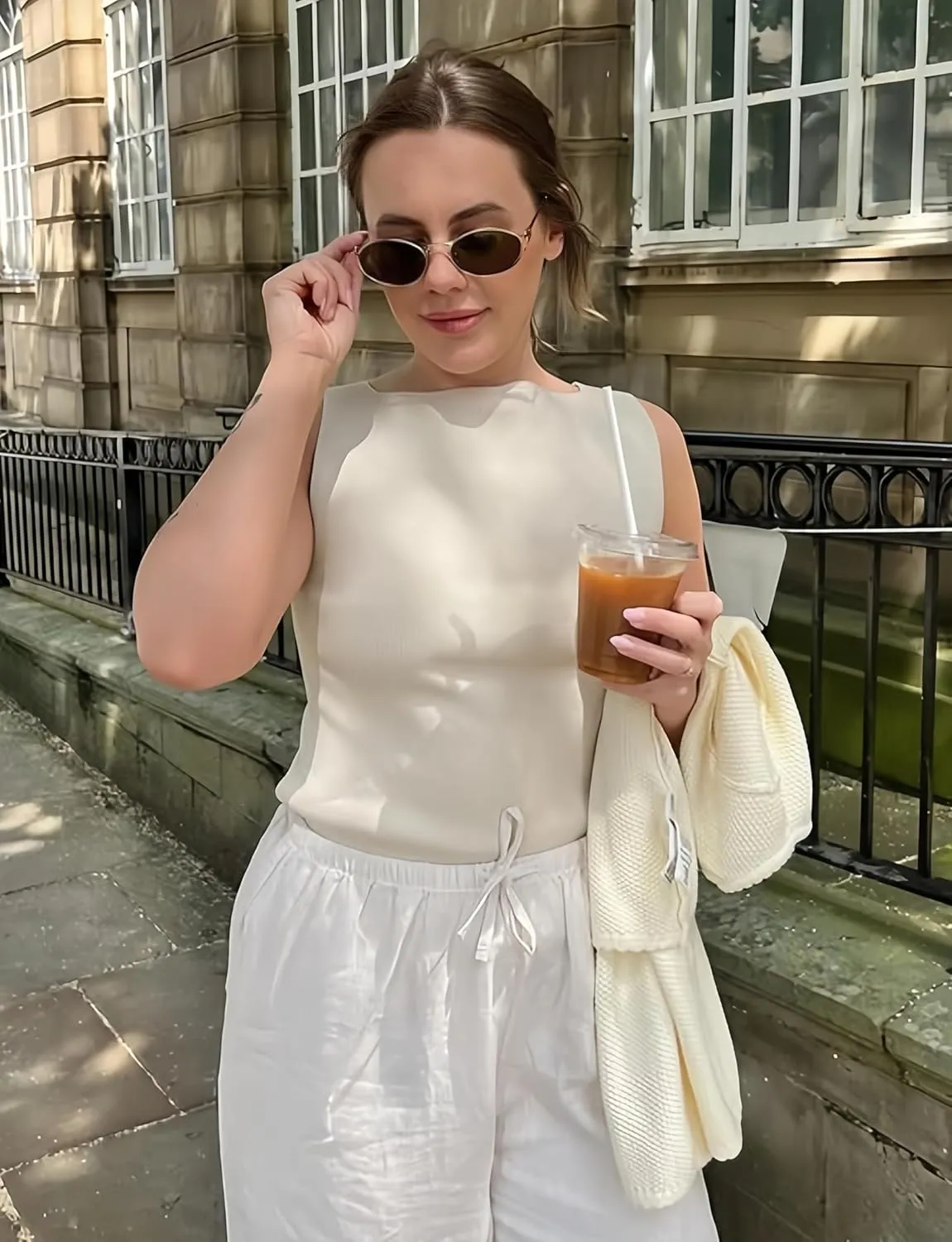 BOTEN Retro Oval Sunglasses for Women Men 2025 Trendy Small Round Sun Glasses Gold Metal Fashion Shades Cute Chic Sunnies