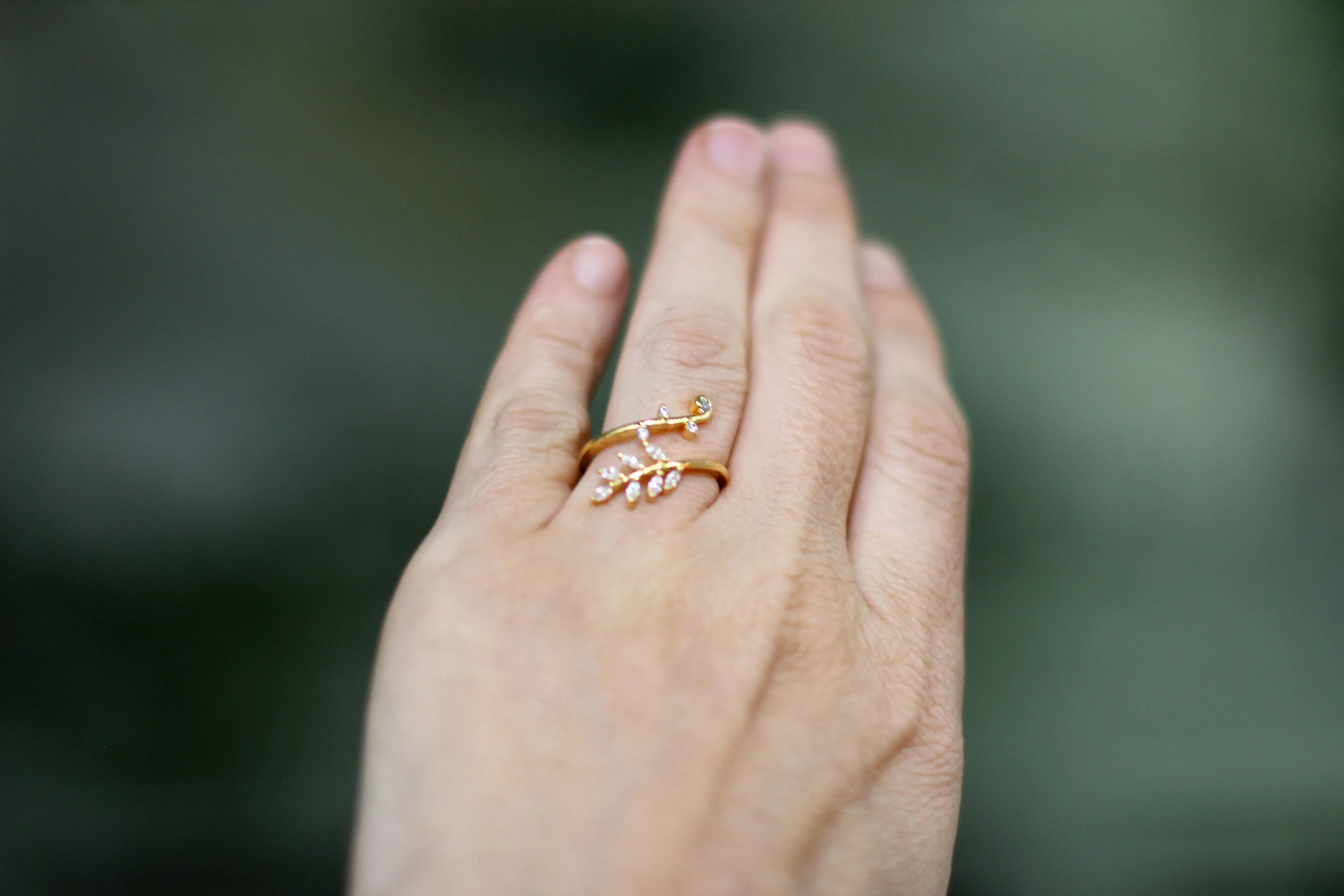 Vines Crystals Ring