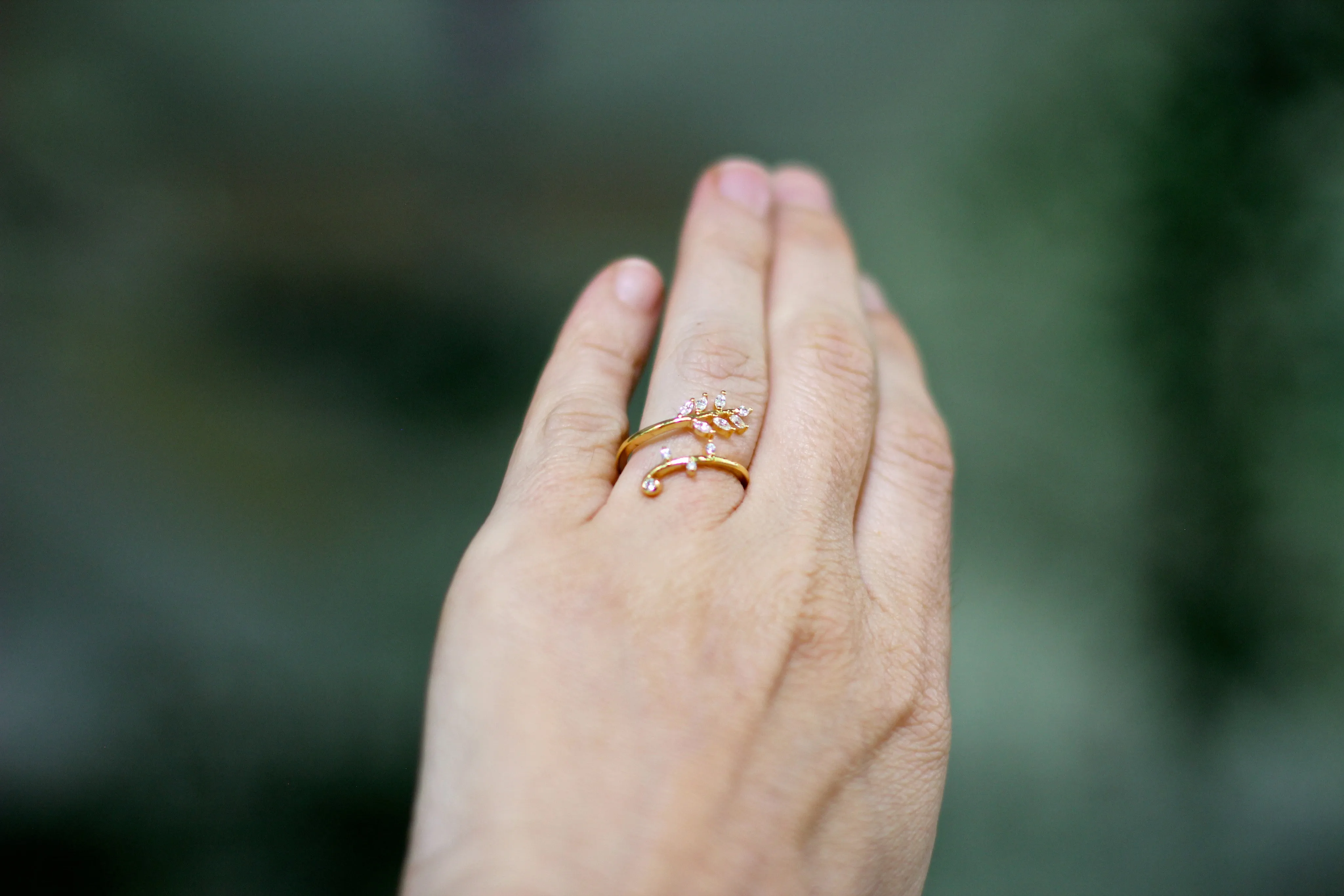 Vines Crystals Ring