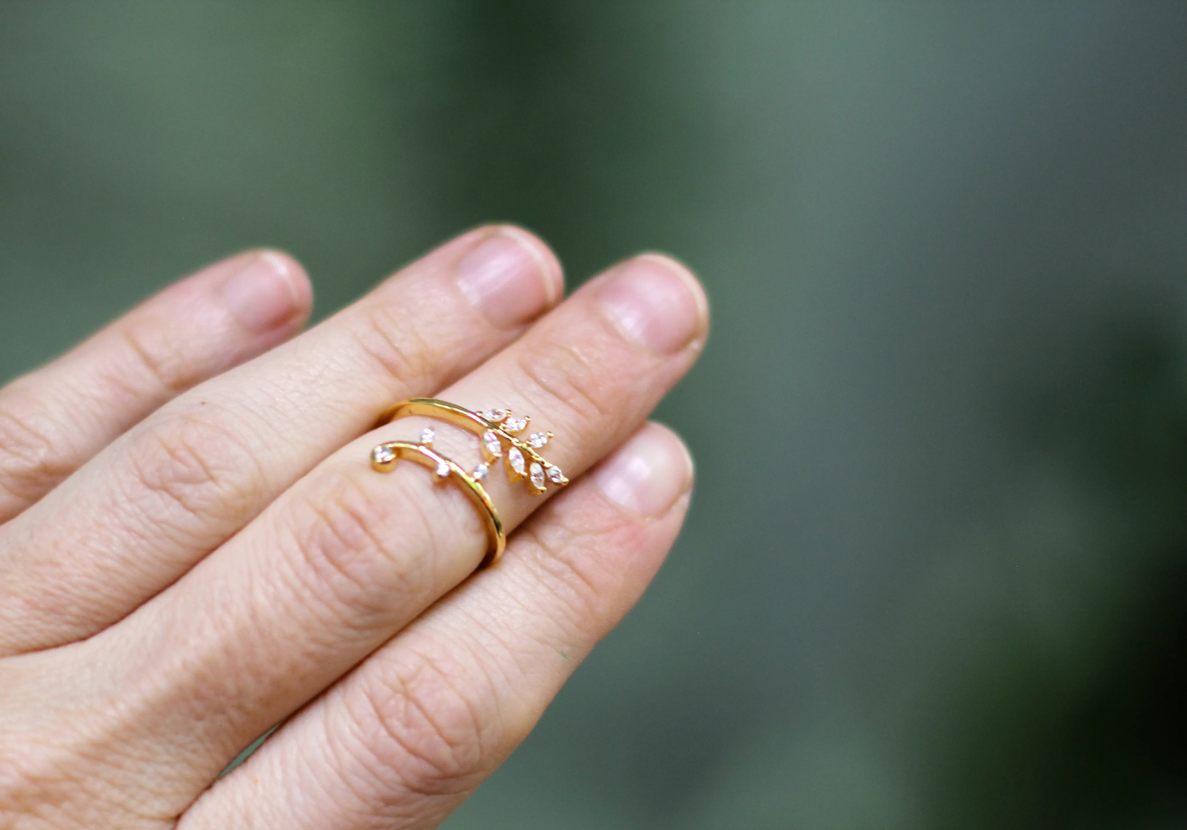 Vines Crystals Ring